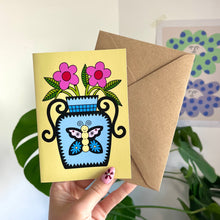 Load image into Gallery viewer, YELLOW BUTTERFLY VASE CARD
