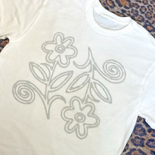 Load image into Gallery viewer, WOBBLY FLORAL T-SHIRT

